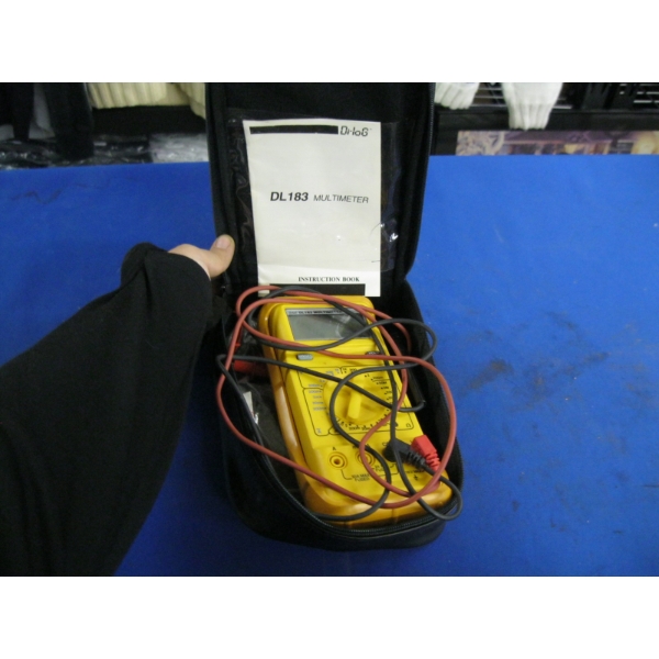 DL183 MULTI METER BY DI/LOG IN CASE