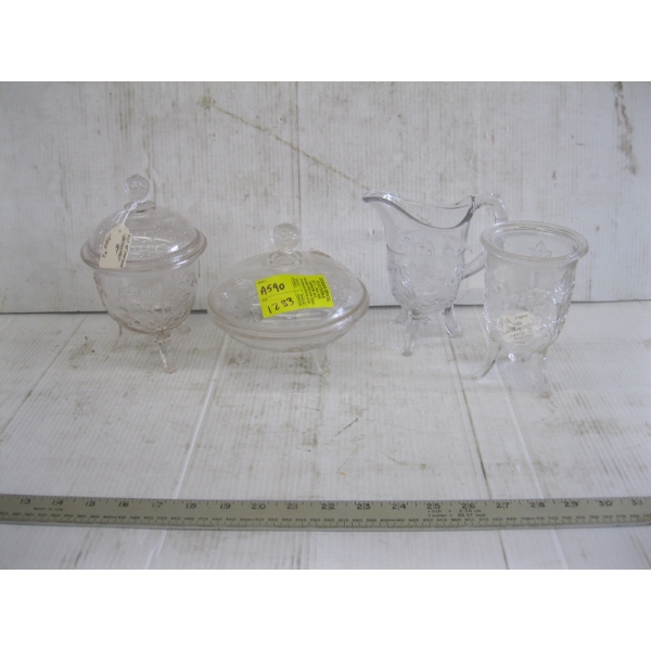 4 PIECES OF VINTAGE GLASSWARE