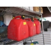 Image 2 : 3 - 5 GALLON FUEL CANS