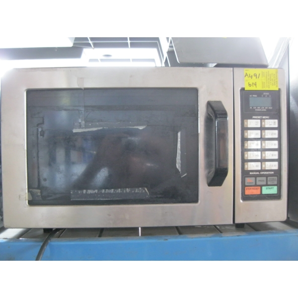 COMMERCIAL MICROWAVE OVEN