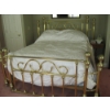 Image 1 : COMPLETE BRASS BED W/BOXSPRING & MATTRESS