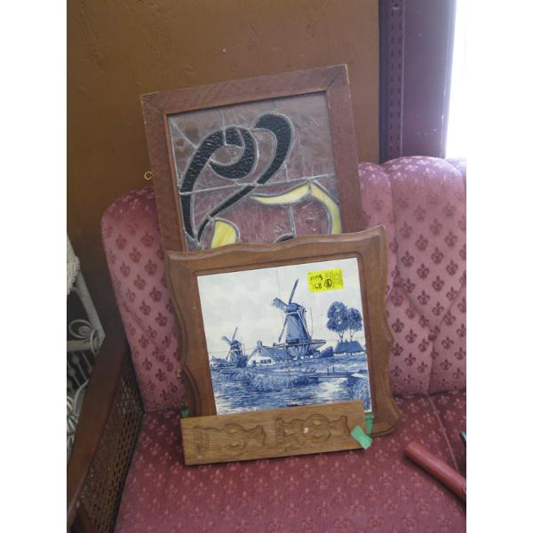 BLUE & WHITE TILE FRAME PICTURE & A STAINED GLASS PIECE