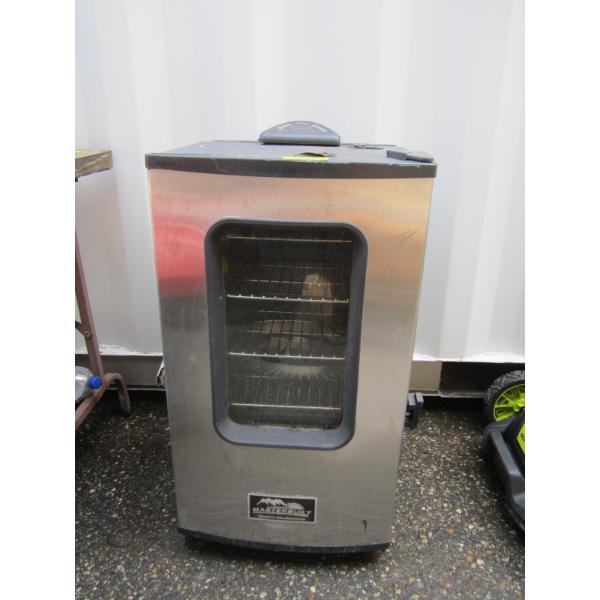 MASTERBUILT ELECTRIC SMOKEHOUSE