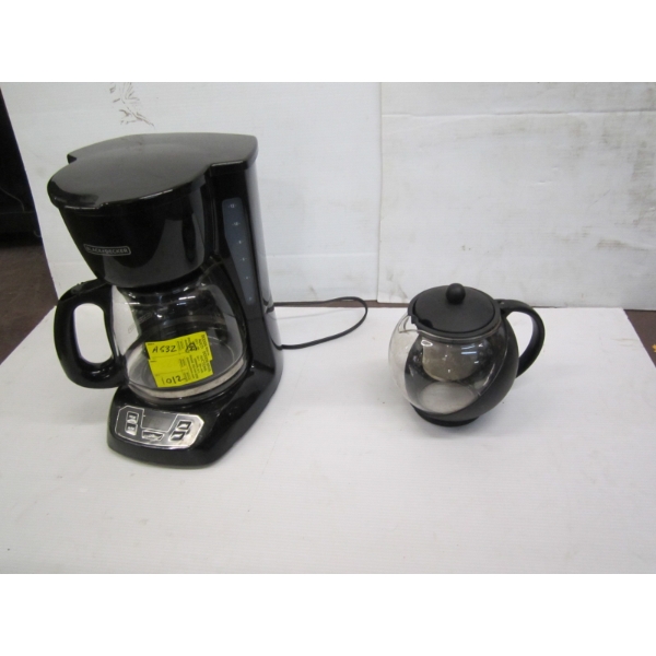 BLACK & DECKER COFFEEMAKER & TEA POT