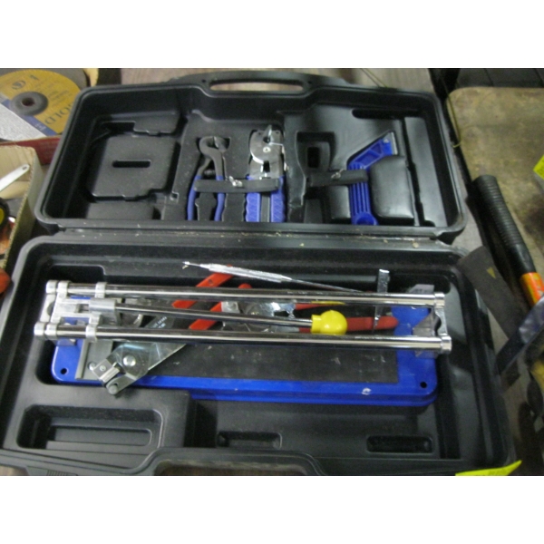 TILE CUTTER W/ACCESS.