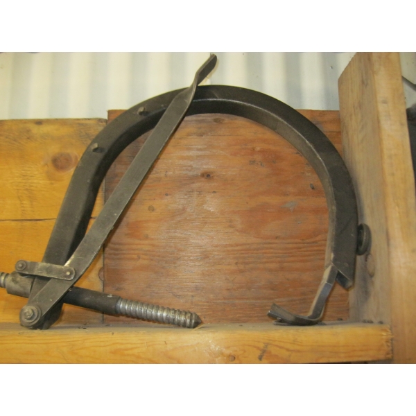 3 VALVE SPRING COMPRESSORS