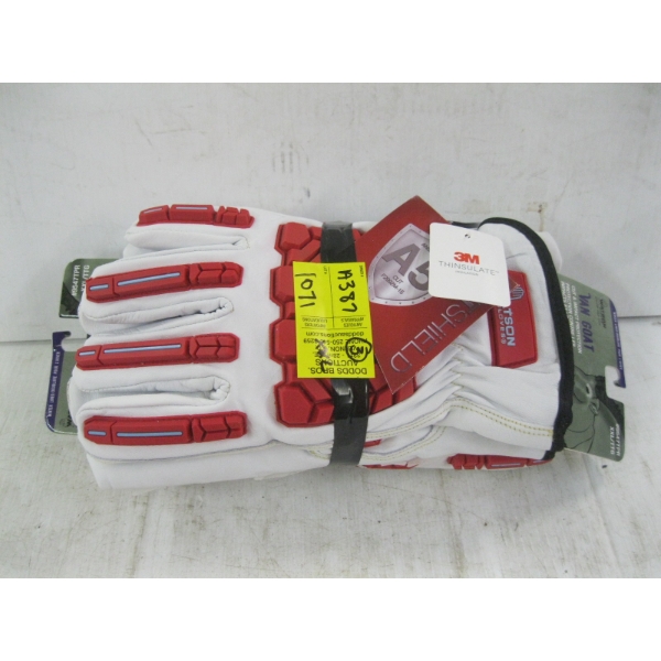 3 PAIR OF 2XL GLOVES