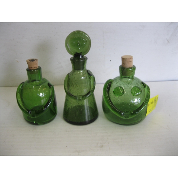 3 SM. BLOWN ERIK HOGLUND GLASS DECANTERS - PEOPLE BOSTON, 1957