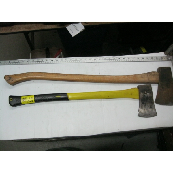 2 AXES