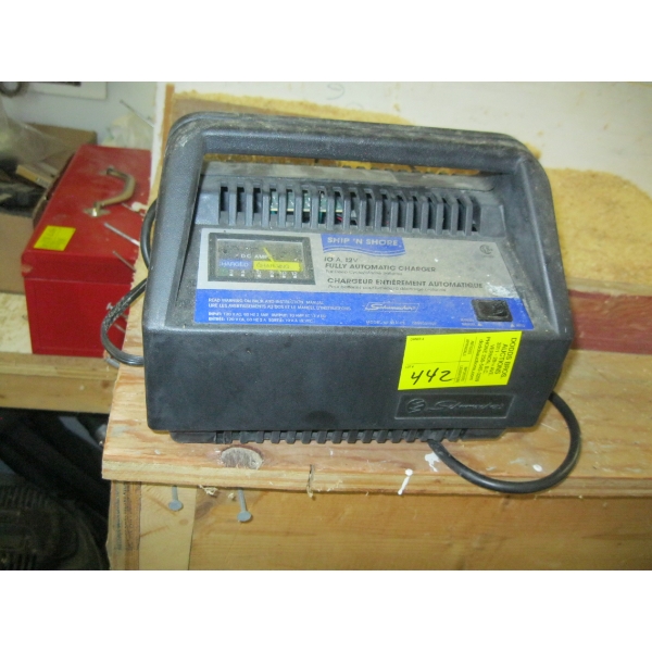 SHIP 'N SHORE SHUMACHER 12V BATTERY CHARGER