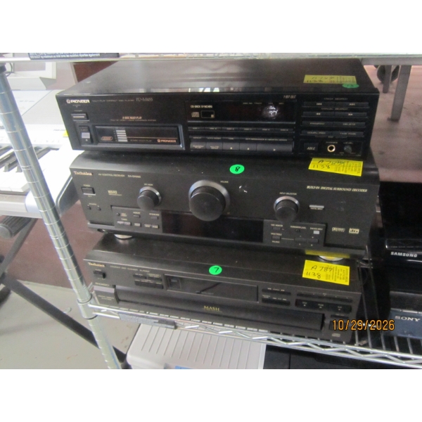TECHNICS DISC CD PLAYER, TECHNICS AMP & PIONEER CD PLAYER