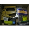 Image 1 : 2 HAND STAPLERS & STAPLES
