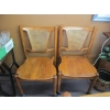 Image 3 : OAK TABLE W/4 CHAIRS ON CASTORS