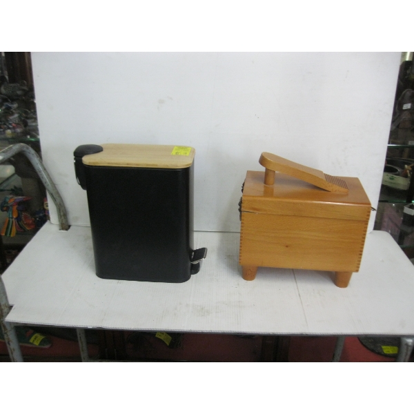 MINI GARBAGE CAN W/FOOT OPENER & SHOE SHINE KIT