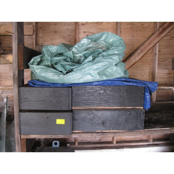 4 BLACK RISER BOXES & 2 TARPS