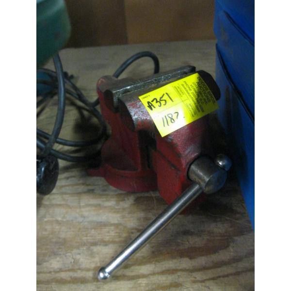 3" SWIVEL BENCH VISE