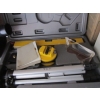 Image 2 : LASER LEVEL W/TRIPOD