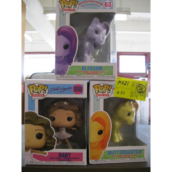 3 POP BOBBLE HEADS