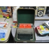 Image 1 : REMINGTON PORTABLE TYPEWRITER