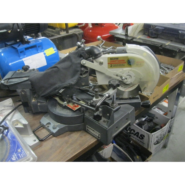 CRAFTSMAN SLIDING COMPOUND MITER SAW