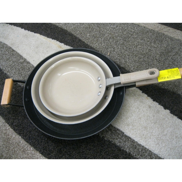 3 FRYING PANS