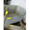 Image 2 : BEADY WASHTUB W/PLUNGER & WOODEN BOX