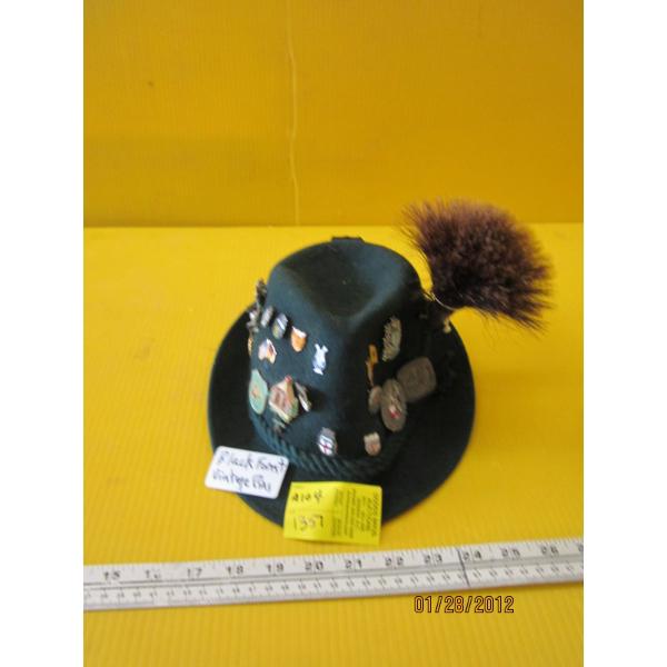 FEDORA W/BLACK FOREST VINTAGE PINS