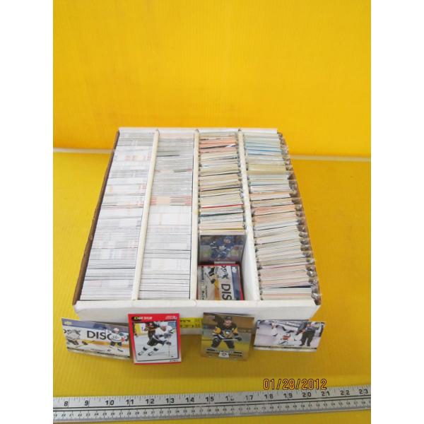 FLAT OF HOCKEY CARDS