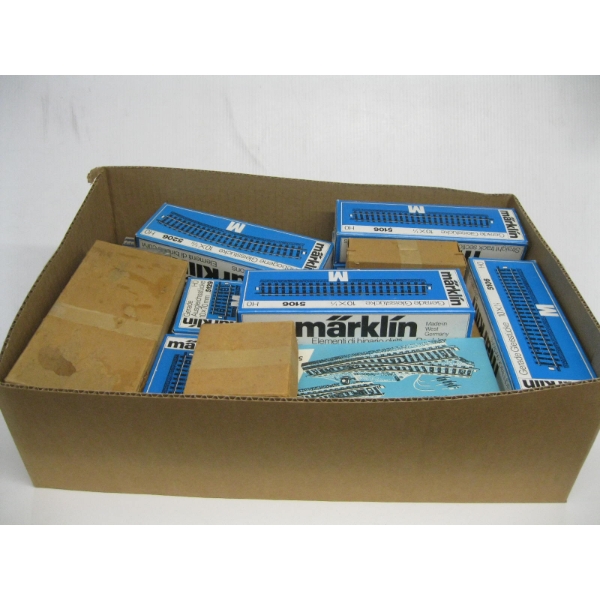 ASST. MARKLIN HO TRAIN ITEMS