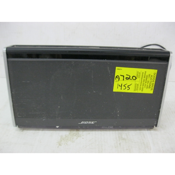 BOSE PORTABLE SPEAKER W/CORD
