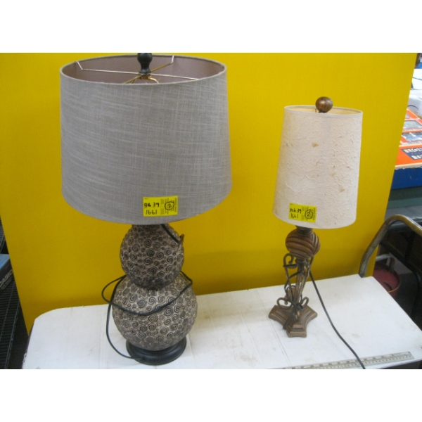 2 TABLE LAMPS