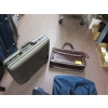 Image 4 : 2 BRIEFCASES & ASST. BAGS
