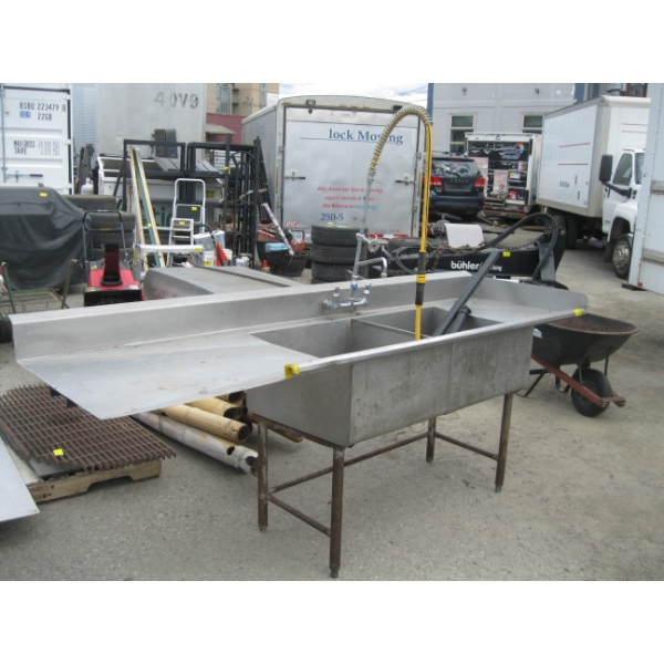 STAINLESS STEEL COMMERCIAL DOUBLE SINK