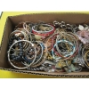 Image 4 : FLAT OF COSTUME JEWELLERY