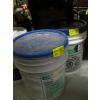 Image 1 : BLUE BEAR MASTIC REMOVER & PART PAIL OF DIE BACK LIQUID BLEACH SANITIZER