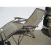 Image 4 : GARDEN BENCH & A GRAVITY CHAIR