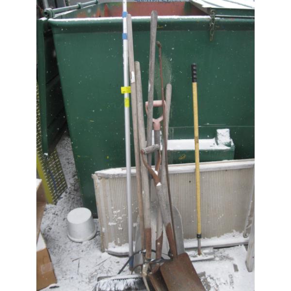 ASST. GARDEN TOOLS