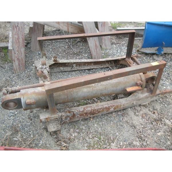 LARGE HYDRAULIC CYLINDER, DRIVE SHAFT, ETC.