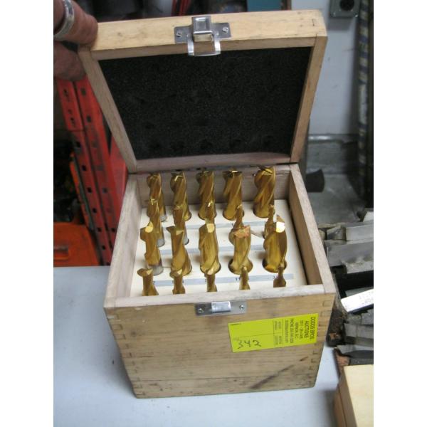 END MILL BIT SET