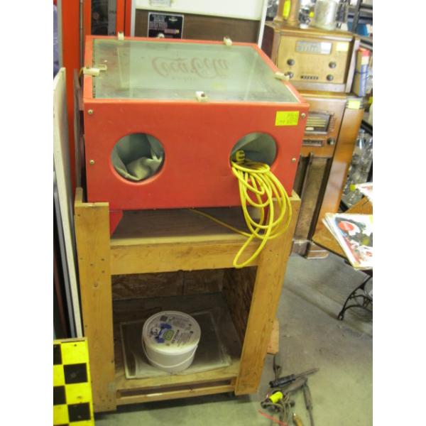 SANDBLASTING CABINET ON STAND W/SAND