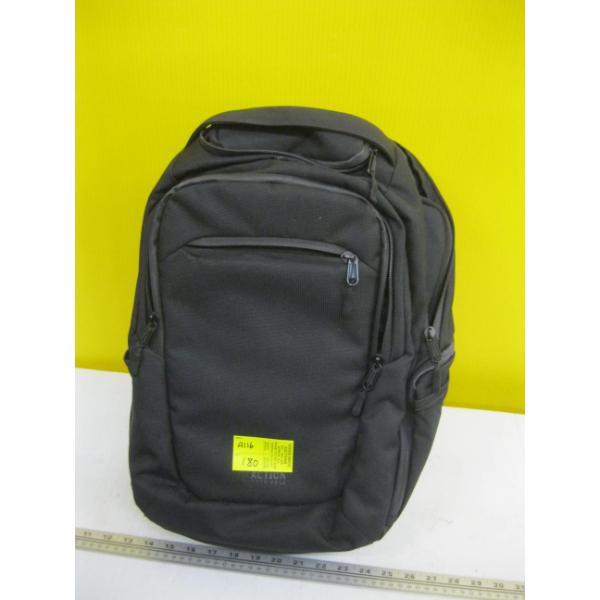 PADDED BACKPACK