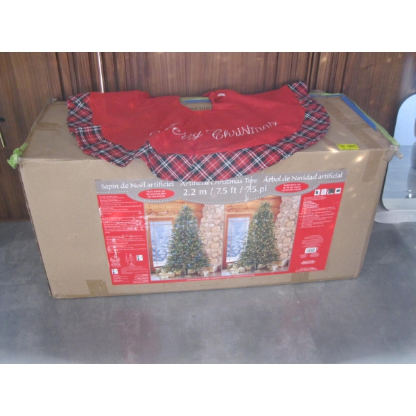 LG. ARTIFICIAL CHRISTMAS TREE W/TREE SKIRT