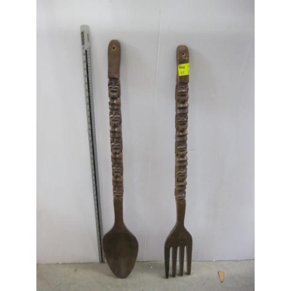 DECORATIVE WALL HANGING FORK & SPOON