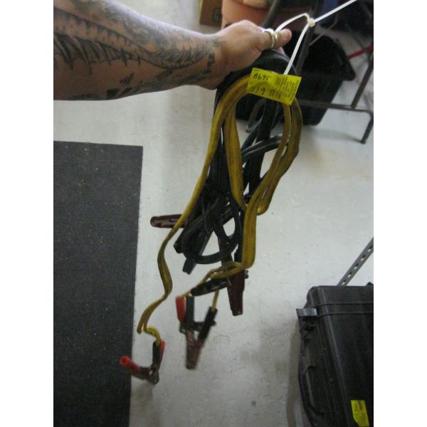 2 SETS OF JUMPER CABLES