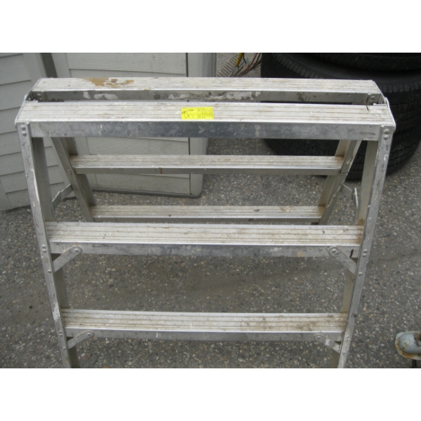 3 STEP ALUMINUM DOUBLE SIDED STEP