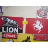 Image 1 : LION & FERRARI HORSE SIGNS