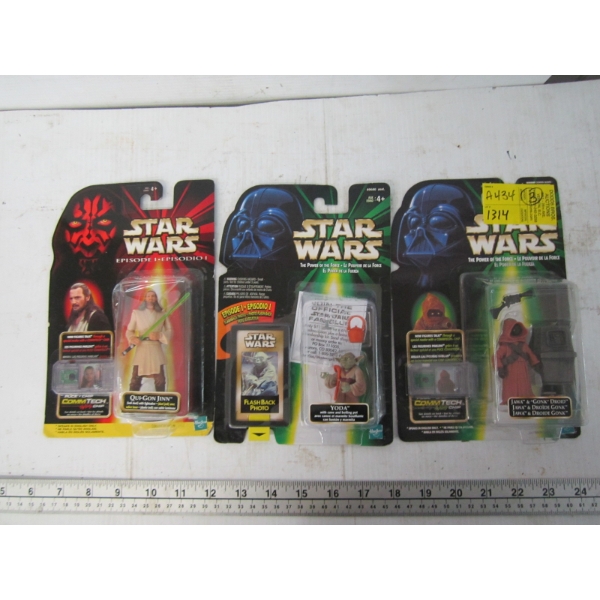 3 STAR WARS FIGURINES