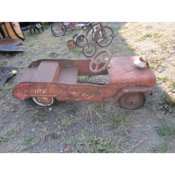 VINTAGE FIRE TRUCK PEDAL CAR