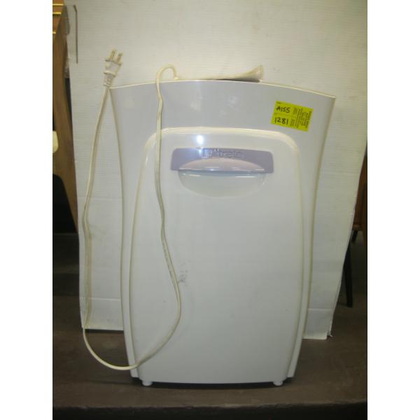 FILTRETE AIR PURIFIER