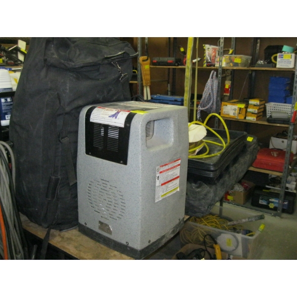 INJECTIDRY UNIT - MODEL HP+ - COMPLETE W/ALL ACCESS. (HOSES, TRAYS, DRYING PADS, ETC.)